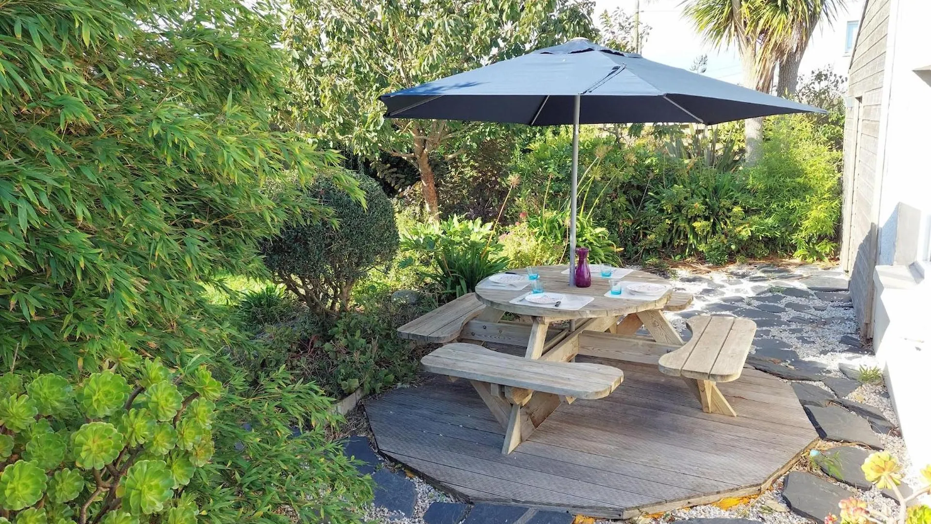 Holiday Home Close To Beach, Cleder, Cleaning Included